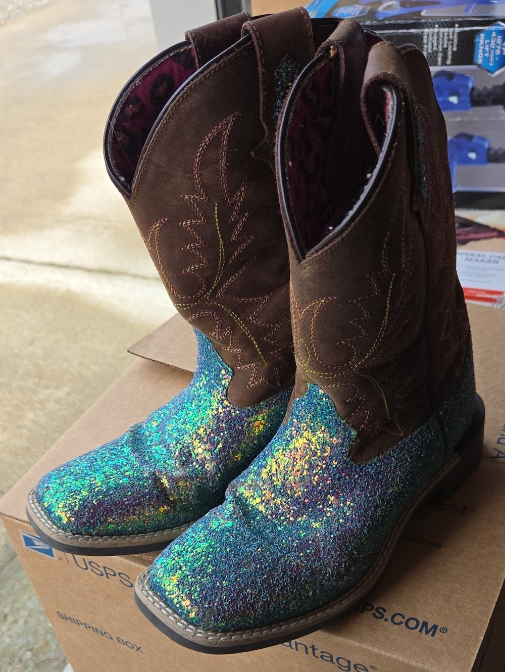 Super Cute,Kids Brown & Blue Glitter Smoky Mountain Western Boots